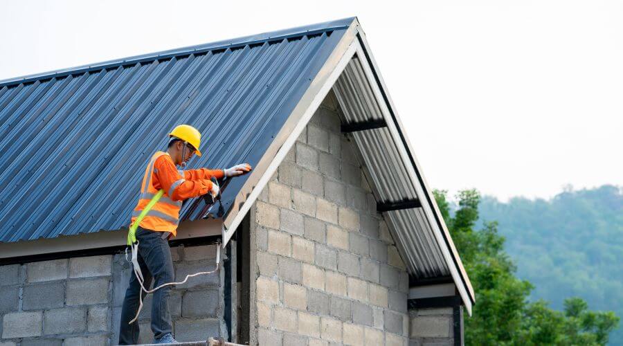 Professional gutter cleaning in Etna, WY